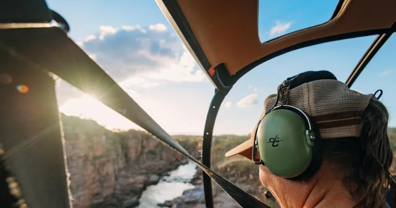 Hubschrauberflug bei Sonnenaufgang über 13 Schluchten